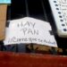 Anuncio de pan en una mipyme habanera. El subtítulo remite al estrés social que se padece. Foto: AMD