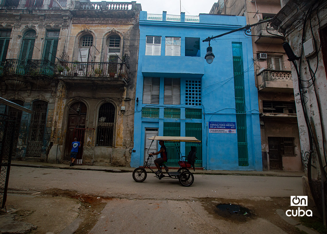 Calle Curazao, en La Habana Vieja. Foto: Otmaro Rodríguez.