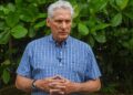 El presidente Miguel Díaz-Canel ofrece declaraciones a la prensa sobre nuevas medidas económicas del Gobierno cubano. Foto: Tomada del perfil de Facebook de Lázaro Manuel Alonso.