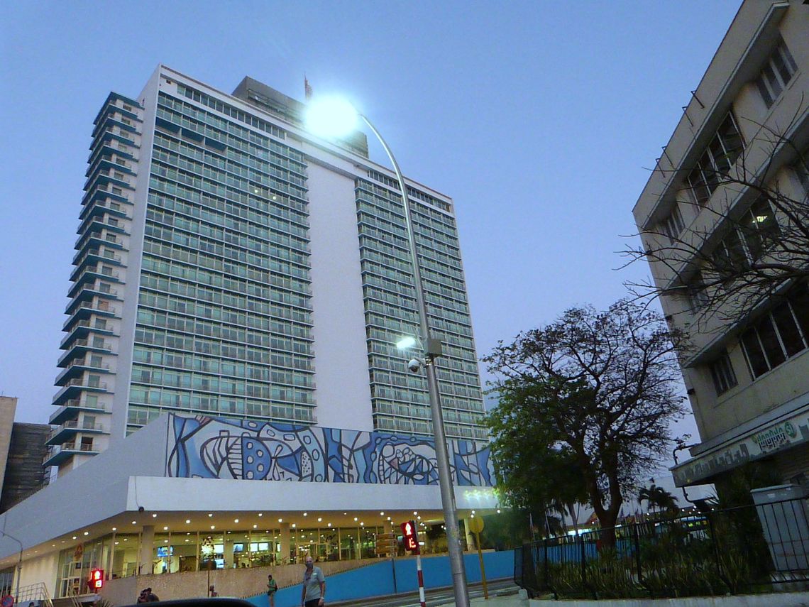 Los restaurantes y la hotelería marcan el paso en el incremento de la inflación del mercado formal en Cuba. Foto: AMD.