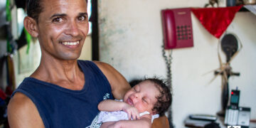 Padre cubano. Foto: Otmaro Rodríguez.