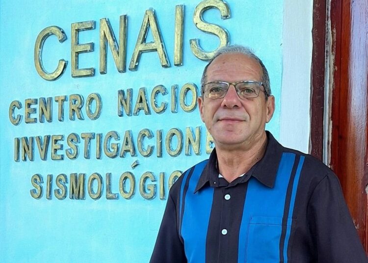 Enrique Diego Arango, jefe del Servicio Sismológico de Cuba. Foto: Cortesía del
entrevistado.