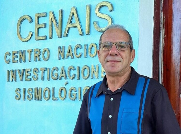 Enrique Diego Arango, jefe del Servicio Sismológico de Cuba. Foto: Cortesía del
entrevistado.