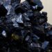 Cristales de germanio, un metaloide sólido, de color gris plateado y quebradizo. Es un material estratégico para la fabricación de semiconductores, fibra óptica y óptica infrarroja. Foto: Canva.
