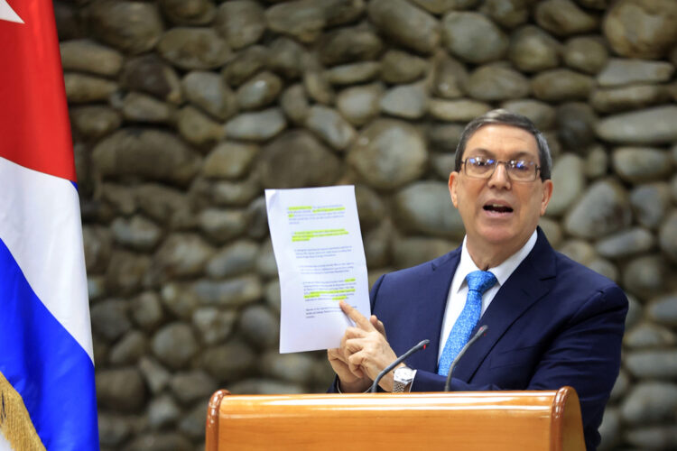 Bruno Rodríguez en una rueda de prensa este martes, en La Habana. Foto:  Ernesto Mastrascusa/EFE.