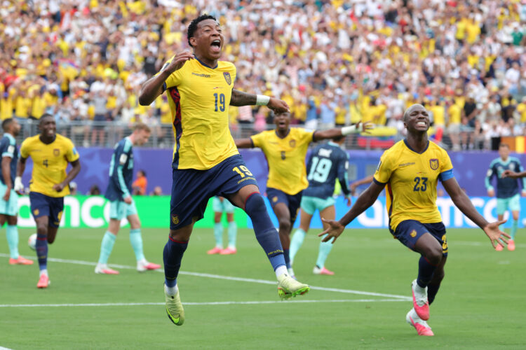 Gonzalo Plata celebra el gol que dio a Ecuador el triunfo 2-1 ante Alemania y con ello, el pase a la segunda fase del Mundial de fútbol 2026. Foto: Sebastiao Moreira / EFE.