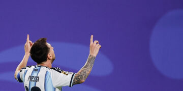 Lionel Messi celebra uno de sus tres goles frente a Argelia en el debut de Argentina en la Copa Mundial de Fútbol 2026. Foto: Juan Ignacio Roncoroni / EFE.