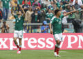 Raúl Jiménez (i) de México celebra un gol junto a Jesús Gallardo este jueves, en un partido del Mundial de la FIFA 2026 entre México y Sudáfrica en el estadio Ciudad de México (México). Foto: Sashenka Gutiérrez/EFE