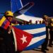 Regresa a Cuba la Brigada de Salvamento y Rescate que prestó servicios en Venezuela tras los terremotos del 24 de junio. Foto: Facebook/Minint Hoy.