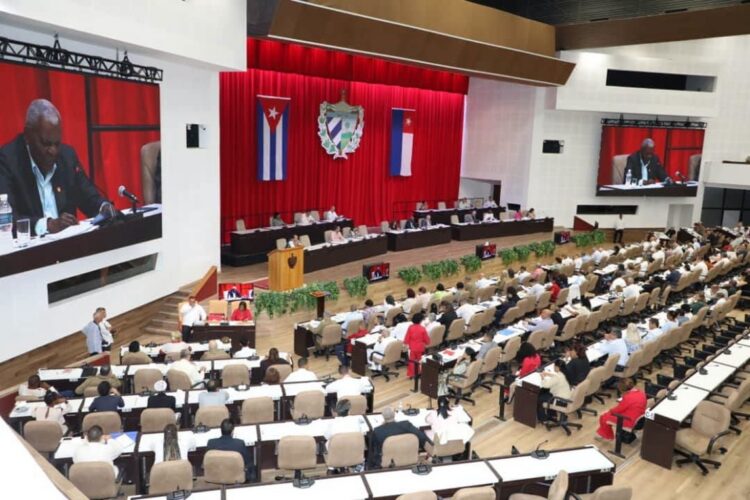 Consejo de Estado aprueba tres nuevos decretos ley. Foto: Facebook/Partido Comunista de Cuba.