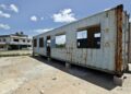 Contenedores que serán usados para construir viviendas en La Habana. Foto: Ernesto Mastrascusa / EFE.
