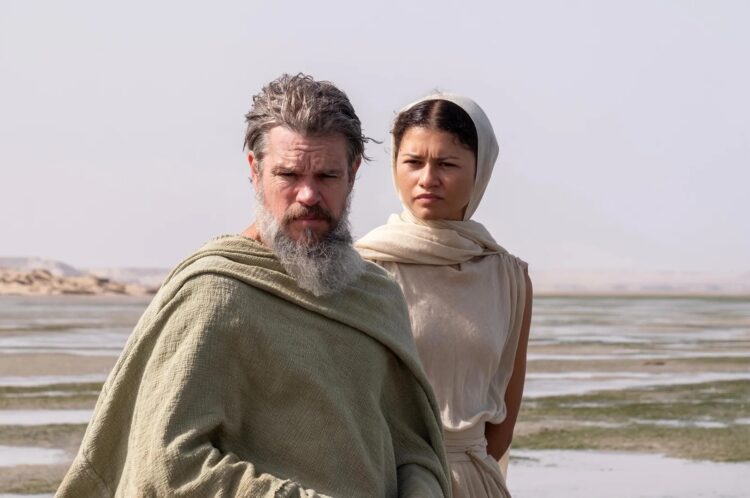 Matt Damon como Ulises y Zendaya como Atenea en la última adaptación de la Odisea. Foto: Universal Pictures.