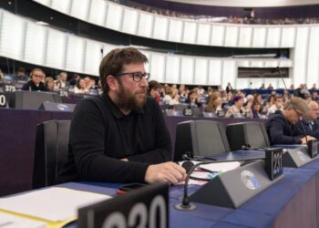 El exdiputado Miguel Urbán en el Parlamento Europeo (2024). Foto: Tomada de su perfil en Instagram.
