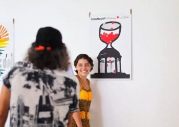 Exposición de la serie de carteles serigráficos de guiones inéditos del cineasta Humberto Solás en el cine Jibá, en Gibara. Foto: Facebook/Festival Internacional de Cine de Gibara.