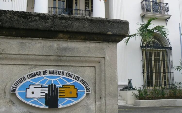 Sede del Instituto Cubano de Amistad con los Pueblos (ICAP) en La Habana. Foto: Tomada de Surcos.