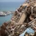 Escombros de edificios destruidos por los terremotos, en La Guaira. Foto: Ronald Peña R./ EFE.