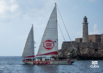El velero Astral, de la ONG española Open Arms, arriba a La Habana,El velero Astral de la ONG española Open Arms arribó al puerto de La Habana, con siete toneladas de ayuda humanitaria, el domingo 19 de julio de 2026. Foto: Otmaro Rodríguez.