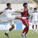 El haitiano Ramy Fabilus (d) disputa el balón con el cubano José Pérez durante el partido correspondiente al grupo A del Campeonato Sub-20 de la Concacaf. Foto: Hilda Ríos / EFE.