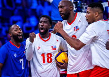 Ya sin posibilidades de avanzar a la siguiente fase, Cuba intentará mantener la permanencia en la Liga de Naciones de Voleibol. Foto: Volleyball World.