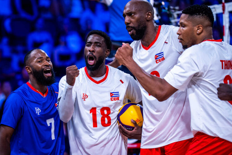 Ya sin posibilidades de avanzar a la siguiente fase, Cuba intentará mantener la permanencia en la Liga de Naciones de Voleibol. Foto: Volleyball World.