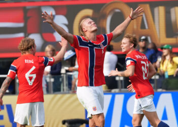 Erling Haaland celebra uno de sus goles ante Brasil en el Mundial. Foto: Angel Colmenares/ EFE
