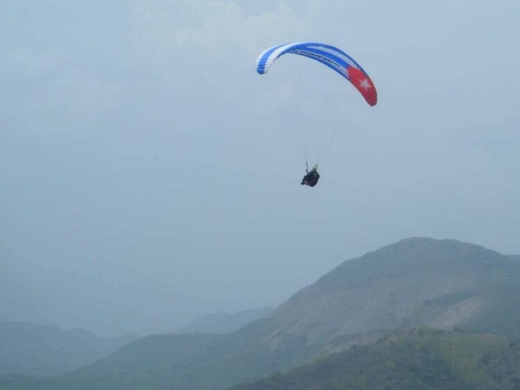Foto tomada del perfil en Facebook Parapente Cuba.