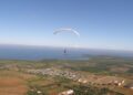 Vuelo en parapente en la Isla de la Juventud. Foto: volarencuba.blogspot.com / Archivo.