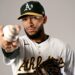 El lanzador cubano Yunior Tur ascendió a la MLB con los Atléticos. Foto: @MLBPipeline / X.