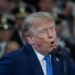 Donald Trump lleva una agenda de ficciones políticas. Decretar estadounidense el estrecho de Ormuz es la última de ellas. Foto:  EFE/EPA/OLGA FEDOROVA