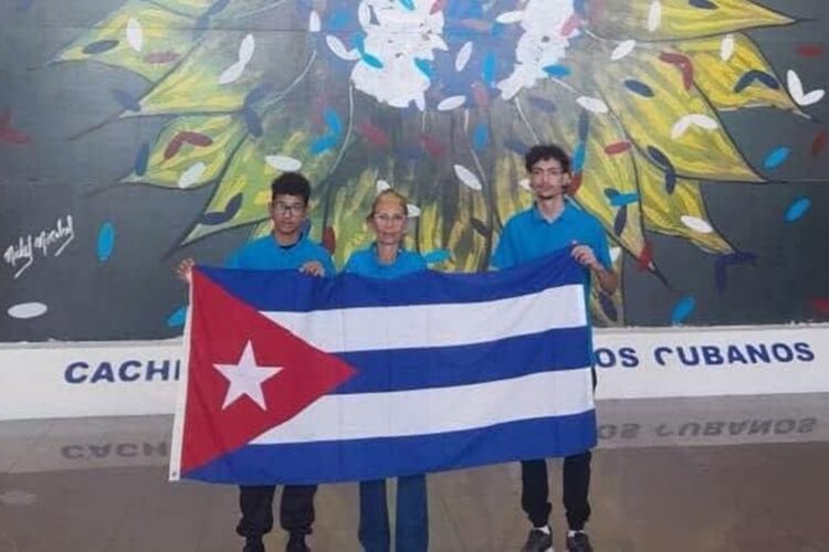 Delegación cubana ganadora de cinco medallas en la Olimpiada Internacional de Ciencias de la Tierra, celebrada en la ciudad italiana de Turín. Foto: Tomada del perfil de Facebook de Juventud Técnica.