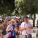 Muchas personas salieron de sus casas buscando refugio en zonas alejadas de construcciones. Foto: RA.