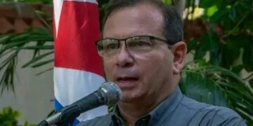 El presidente del Instituto Cubano de Amistad con los Pueblos (ICAP), Fernando González Llort, es uno de los funcionarios cubanos sancionados por EE.UU. Foto: @EnoelvisV / X / Archivo.