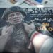 Ejemplar del diario iraní Hamshahri, que muestra a un soldado estadounidense y un titular que reza “30000 dólares para quien mate o capture a un soldado estadounidense”. (Teherán) Foto: ABEDIN TAHERKENAREH/EFE/EPA