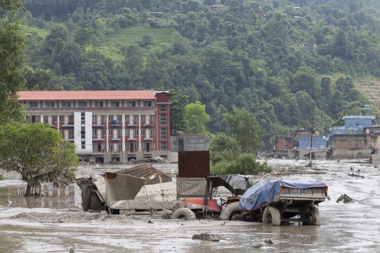 Efectos de la devastadora riada en Nepal. Foto: Narendra Shrestha / EFE.