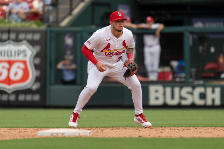 El cubano César Prieto con los Cardenales de San Luis. Foto: @Cardinals / X / Archivo.