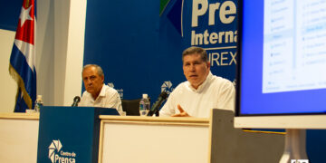El viceprimer ministro y titular de Comercio Exterior, Óscar Pérez-Oliva ofreció este jueves una rueda de prensa en la que informó de estas nuevas disposiciones.