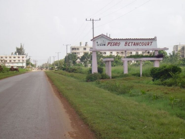 Entrada al municipio de Pedro Betancourt, en Matanzas. Foto: TV Yumurí.