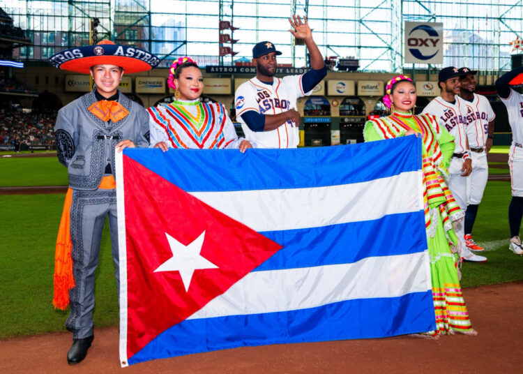 Yordan Álvarez terminó una de las más dominantes temporadas ofensivas para un pelotero cubano en la historia de MLB. Foto: Houston Astros.