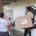 Entrega por la Iglesia católica de ayuda humanitaria de EE.UU. en la provincia de Villa Clara. Foto: Tomado del perfil de Facebook de Cáritas Santa Clara.