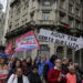 32º edición de la marcha del "Grito de los Excluidos" el pasado lunes en Sao Paulo, Brasil. La marcha, que se realizó con el lema "¡En defensa de la Tierra, la paz y la vivienda, alzamos la voz! ", busca llamar la atención sobre las condiciones de creciente exclusión social en la sociedad brasileña. Foto: EFE/Sebastião Moreira.