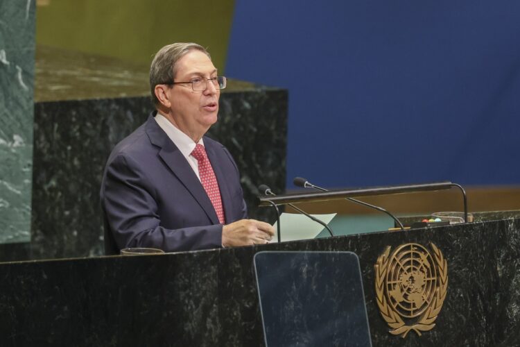 El ministro de Asuntos Exteriores de Cuba, Bruno Rodríguez Parrilla, interviene durante el debate general del 81.º período de sesiones de la Asamblea General de las Naciones Unidas en Nueva York. Foto: EFE/EPA/SARAH YENESEL.