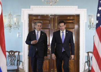 El canciller de Costa Rica, Manuel Tovar (izquierda), junto al Secretario de Estados Marco Rubio durante su reciente visita a Estados Unido. Foto: Lenin Nolly/EFE