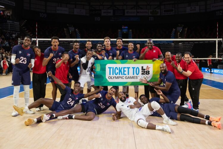 Tras derrotar a Canadá por 3-1, el equipo de Cuba logró la clasificación olímpica para Los Ángeles 2026. Foto: NorcecaInfo / Facebook.