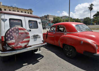 Las importaciones cubanas procedentes del mercado estadounidense han alcanzado cifras récord en 2026, un incremento sostenido que refuerza la dependencia de la isla de EE.UU. para la compra de combustibles y bienes de consumo. Foto: EFE/ Ernesto Mastrascusa.