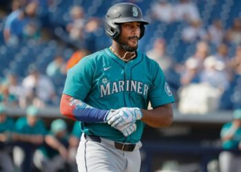 El cubano Lázaro Montes ha demostrado su poder con los Marineros de Seatle. Foto: Dean Rutz/The Seattle Times / Archivo.