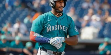 El cubano Lázaro Montes ha demostrado su poder con los Marineros de Seatle. Foto: Dean Rutz/The Seattle Times / Archivo.