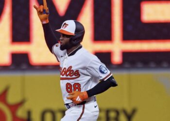 El cubano Luis Robert Jr. abrió su cuenta jonronera con los Orioles de Baltimore. Foto: @Orioles / X.