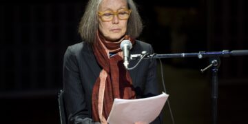 Anne Carson en Suecia, Estocolmo. Foto:  EFE/EPA/PONTUS LUNDAHL SWEDEN OUT.