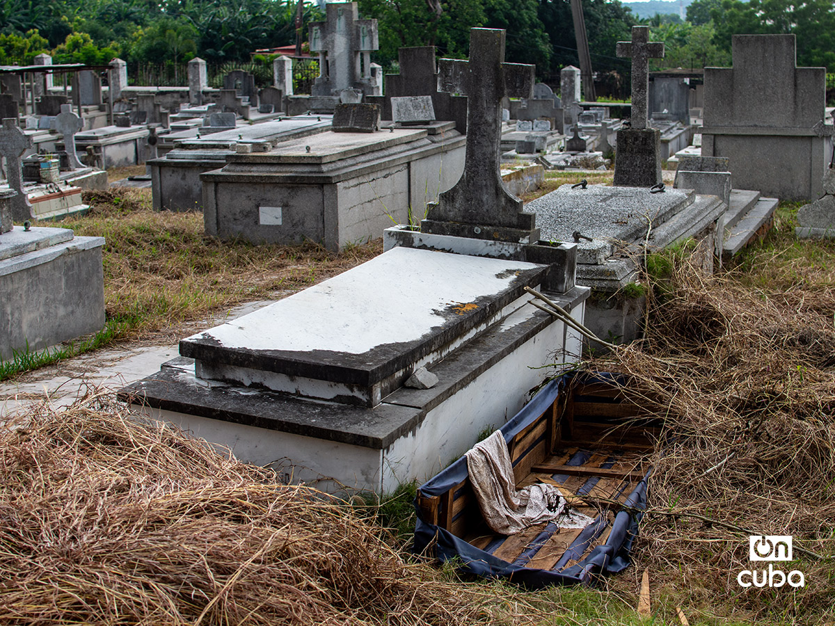 Cementerio Viejo de Guanabacoa. Foto: Otmaro Rodríguez.