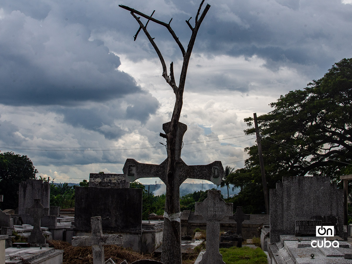 Cementerio Viejo de Guanabacoa. Foto: Otmaro Rodríguez.